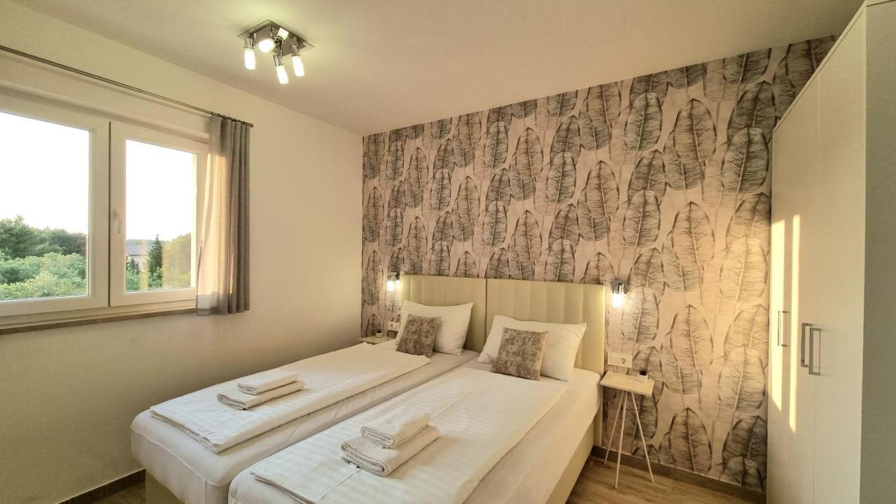 Orkula Apartments ปาชมาน ภายนอก รูปภาพ