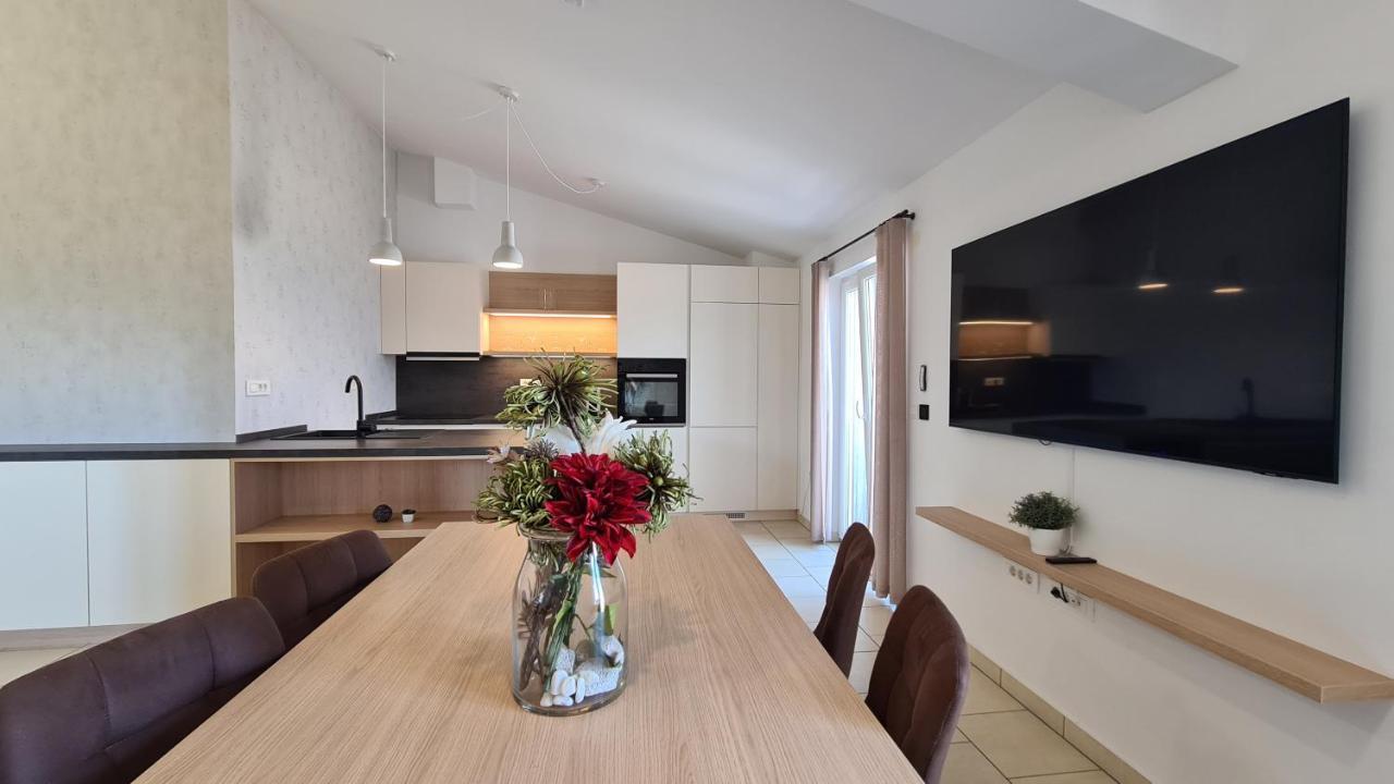 Orkula Apartments ปาชมาน ภายนอก รูปภาพ